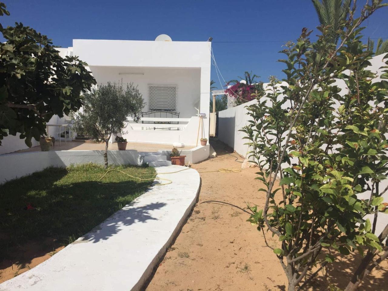 Maison Dhiefa Casa de Férias *